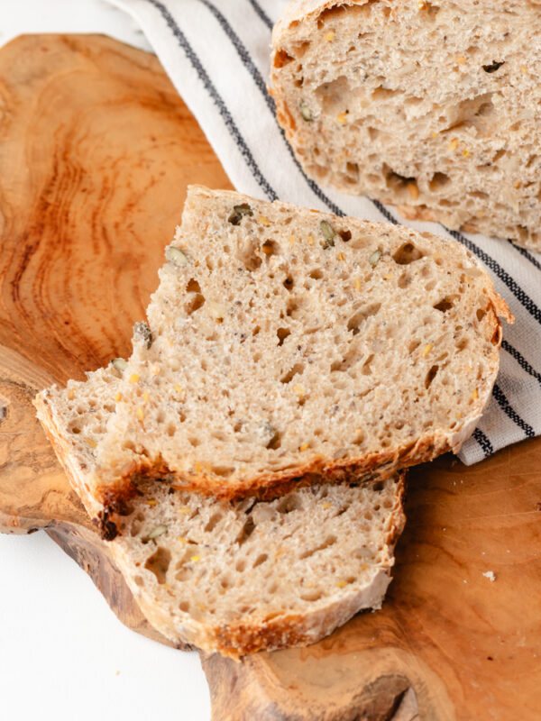 Pão de sementes de fermentação natural - encomenda o teu pão - saúde e sabor maravilhoso, massa mãe